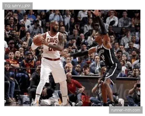 韦德关键突破带动球队攻势 提升季后赛效率明显